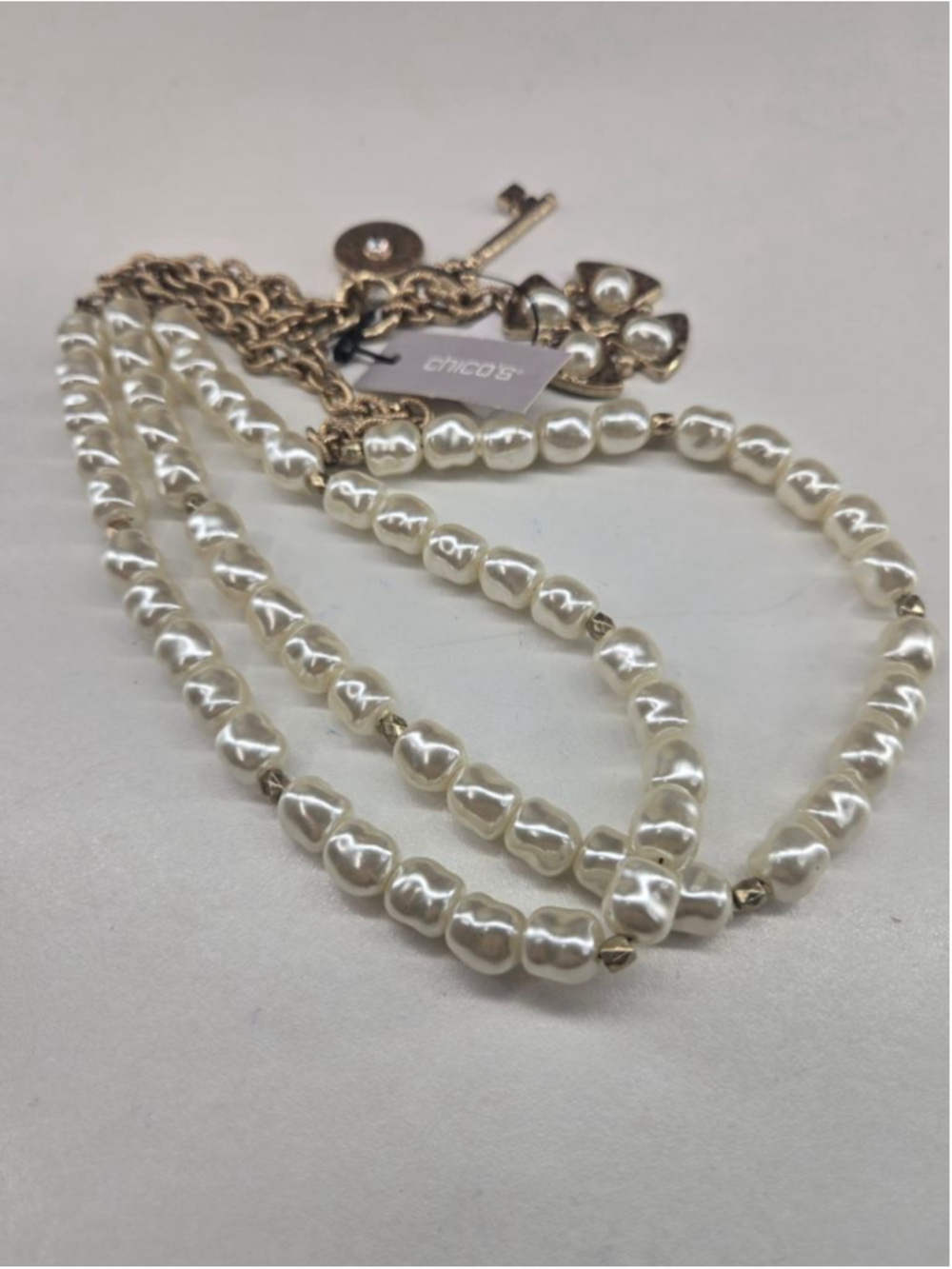 NWT Chico's Necklace Faux Pearl Double Strand White Goldtone Medallion Key Charm - Picture 12 of 13